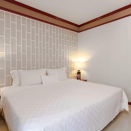 The Top Patong Resort Экстерьер фото