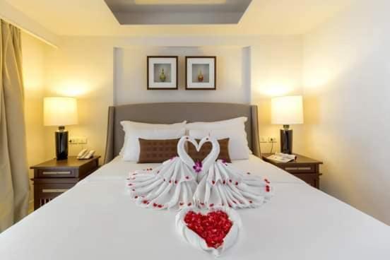 The Top Patong Resort Экстерьер фото